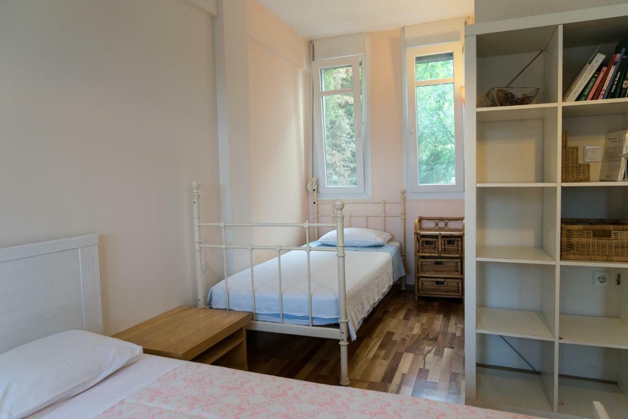 Apartment Lovely Apartm.near Airport *